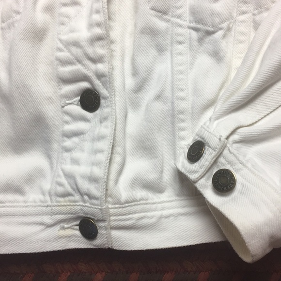 WHITE DENIM EDDIE BAUER CATALOGUE BUTTON UP JEAN JACKET - Picture 4 of 5